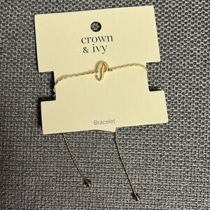 Adjustable initial P gold colored bracelet